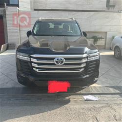 تۆیۆتا لاند کروزەر